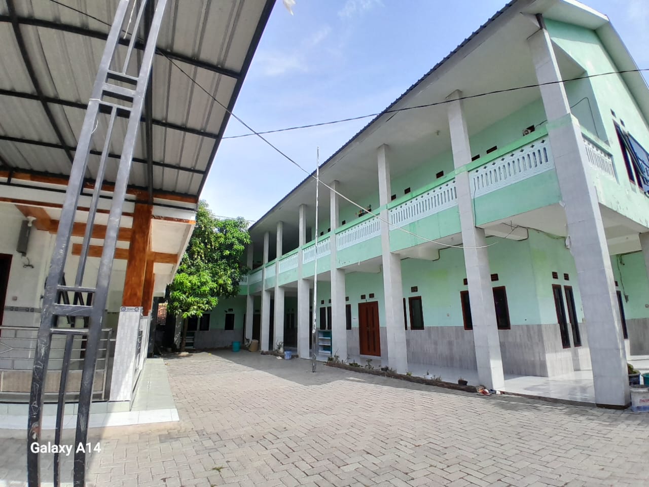 Lapangan Sekolah